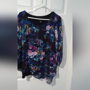 AB Studios size M, Black multi color